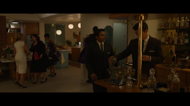 Dont_Worry_Darling_2022_1080p_BluRay__09951.jpg