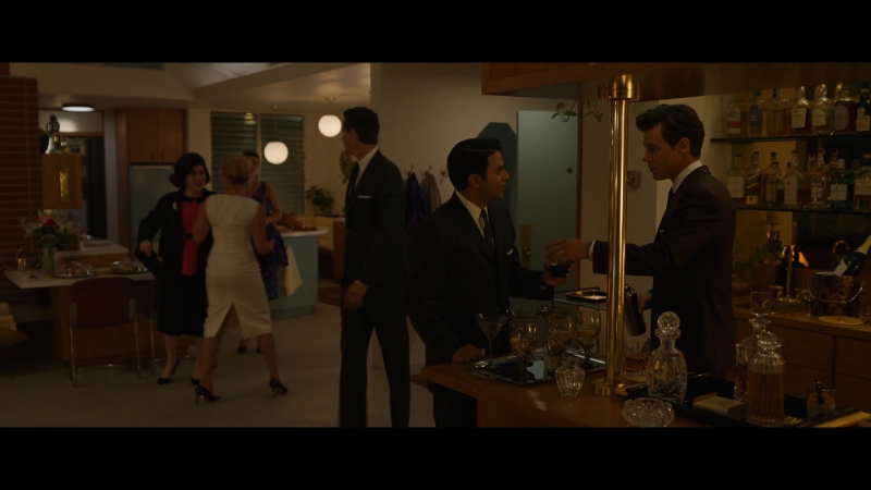 Dont_Worry_Darling_2022_1080p_BluRay__09957.jpg
