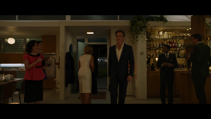 Dont_Worry_Darling_2022_1080p_BluRay__10017.jpg