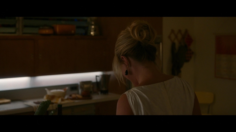 Dont_Worry_Darling_2022_1080p_BluRay__10248.jpg