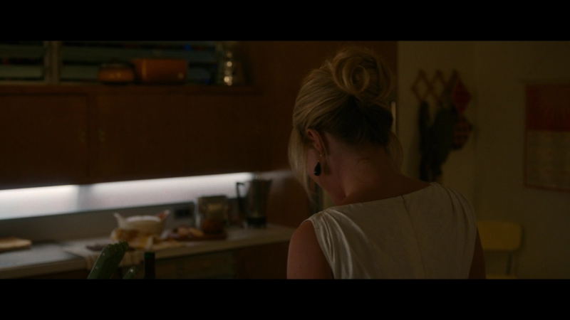 Dont_Worry_Darling_2022_1080p_BluRay__10279.jpg