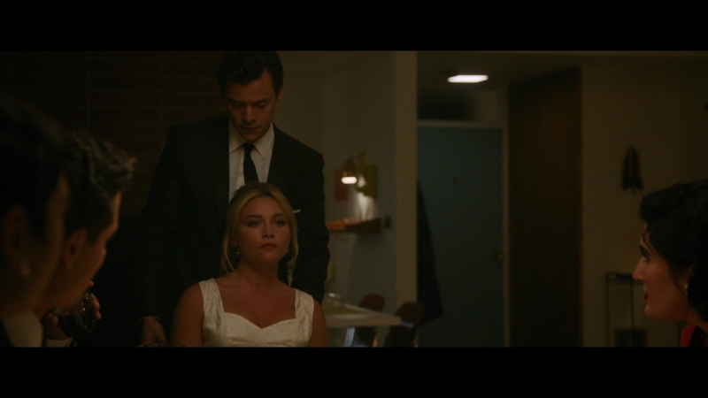 Dont_Worry_Darling_2022_1080p_BluRay__10554.jpg