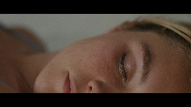 Dont_Worry_Darling_2022_1080p_BluRay__12679.jpg