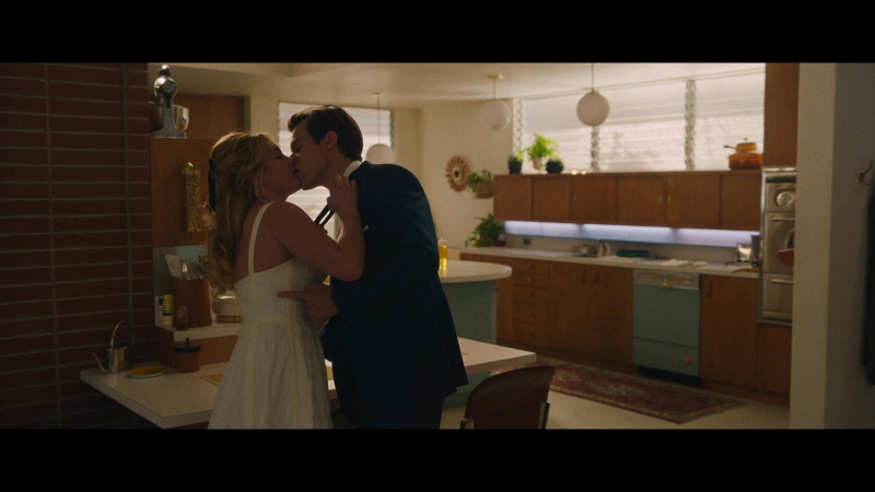 Dont_Worry_Darling_2022_1080p_BluRay__13629.jpg