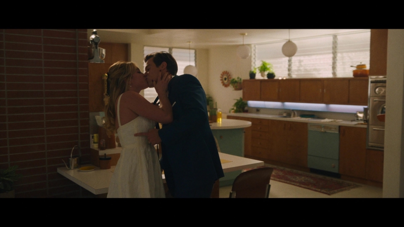 Dont_Worry_Darling_2022_1080p_BluRay__13630.jpg