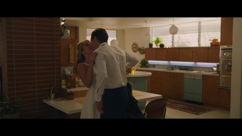 Dont_Worry_Darling_2022_1080p_BluRay__13640.jpg