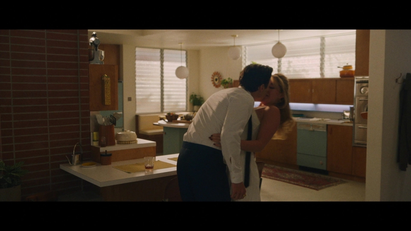 Dont_Worry_Darling_2022_1080p_BluRay__13645.jpg