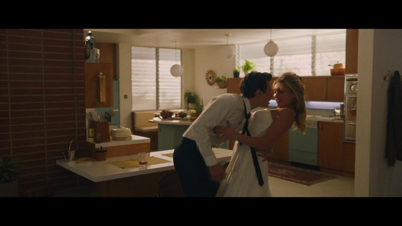 Dont_Worry_Darling_2022_1080p_BluRay__13646.jpg