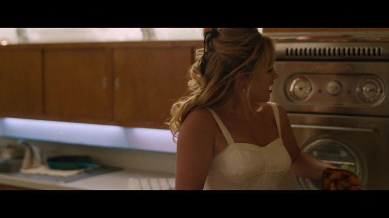 Dont_Worry_Darling_2022_1080p_BluRay__13675.jpg