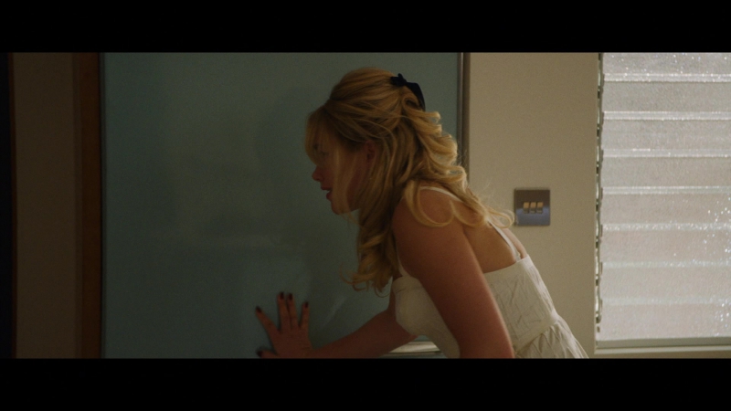 Dont_Worry_Darling_2022_1080p_BluRay__14318.jpg