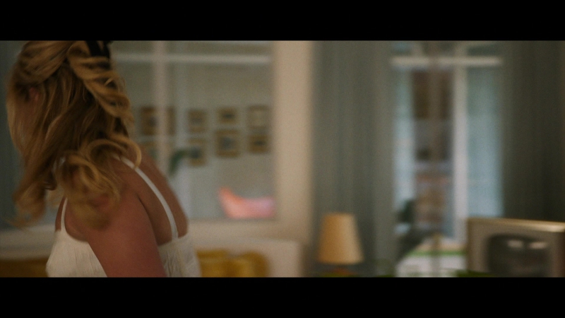 Dont_Worry_Darling_2022_1080p_BluRay__14406.jpg