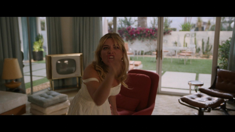 Dont_Worry_Darling_2022_1080p_BluRay__14433.jpg