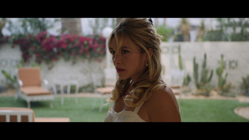 Dont_Worry_Darling_2022_1080p_BluRay__14517.jpg