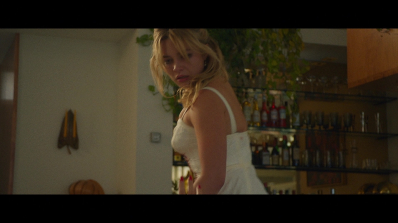 Dont_Worry_Darling_2022_1080p_BluRay__15066.jpg