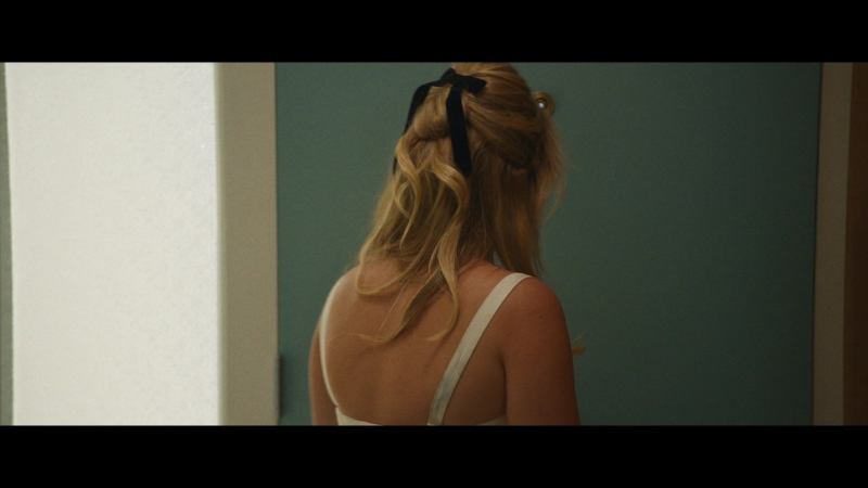 Dont_Worry_Darling_2022_1080p_BluRay__15215.jpg