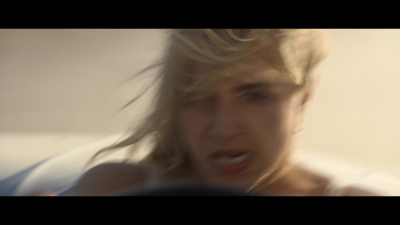 Dont_Worry_Darling_2022_1080p_BluRay__15897.jpg