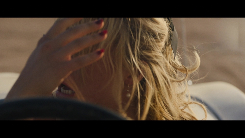 Dont_Worry_Darling_2022_1080p_BluRay__15927.jpg