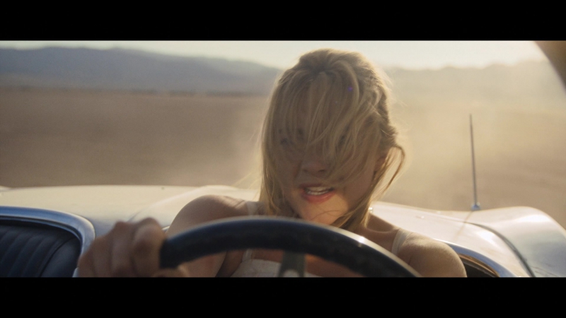 Dont_Worry_Darling_2022_1080p_BluRay__16100.jpg