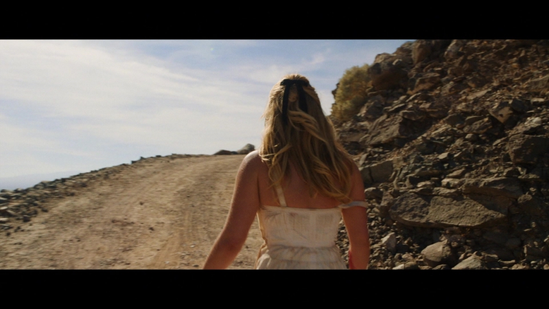 Dont_Worry_Darling_2022_1080p_BluRay__16249.jpg
