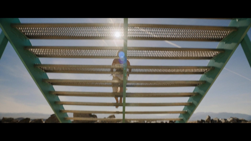 Dont_Worry_Darling_2022_1080p_BluRay__16310.jpg