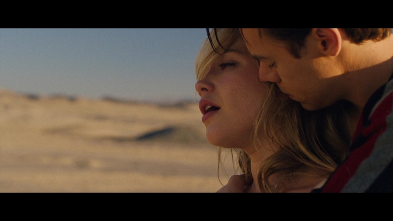 Dont_Worry_Darling_2022_1080p_BluRay__16365.jpg