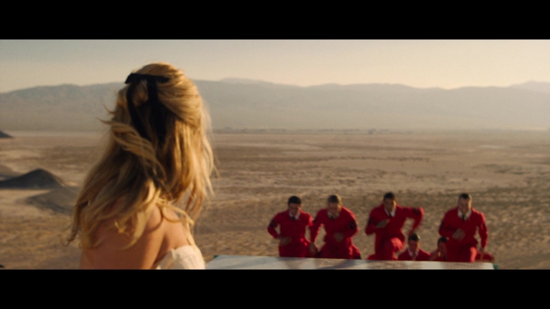Dont_Worry_Darling_2022_1080p_BluRay__16467.jpg