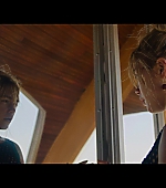 Dont_Worry_Darling_2022_1080p_BluRay__04790.jpg