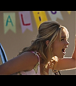 Dont_Worry_Darling_2022_1080p_BluRay__13205.jpg