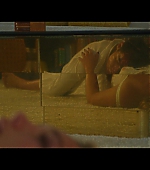 Dont_Worry_Darling_2022_1080p_BluRay__14942.jpg
