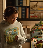 AGoodPerson_NewStills_2023_28429.jpg