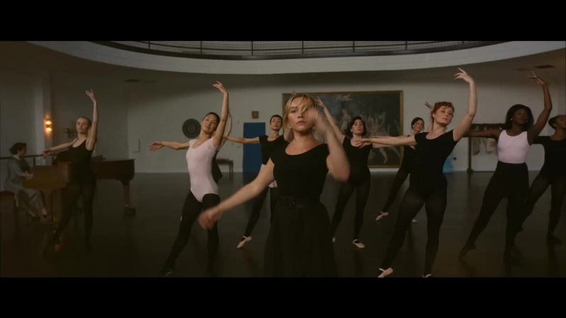 DontWorryDarling_OfficialTrailer_402.jpg