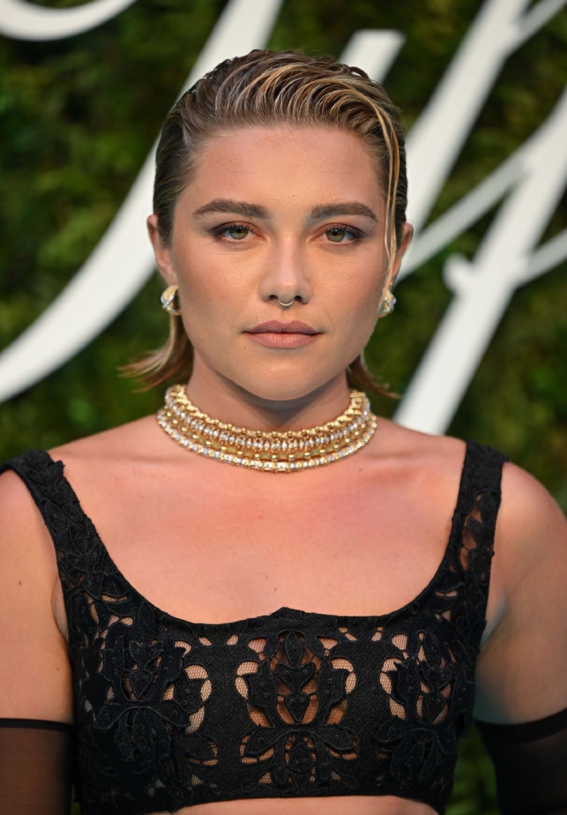 TiffanyCoExhibitionOpeningGala_London_June_2022_Arrivals_281529.jpg