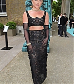 TiffanyCoExhibitionOpeningGala_London_June_2022_Arrivals_28329.jpg