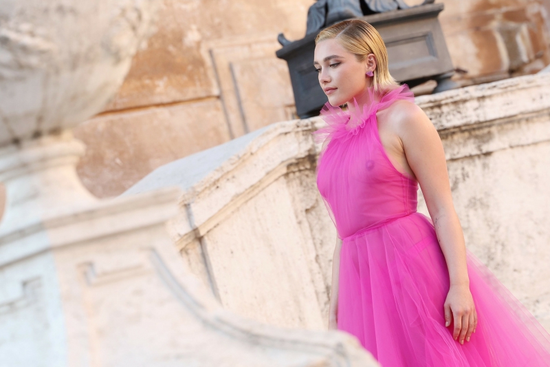 ValentinoHauteCoutureFallWinter_Italy_2022_Oustide_Arrivals_28929.jpg