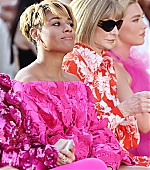 ValentinoHauteCoutureFallWinter_Italy_2022_FrontRow_28829.jpg