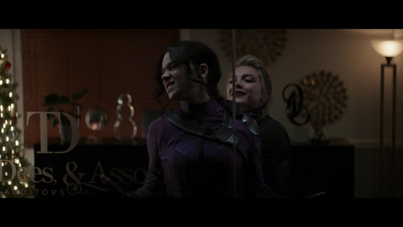 Hawkeye_2021_S01E06_So_This_Is_Christmas_1080p_2971.jpg