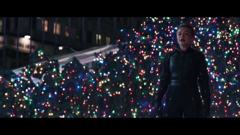 Hawkeye_2021_S01E06_So_This_Is_Christmas_1080p_4821.jpg