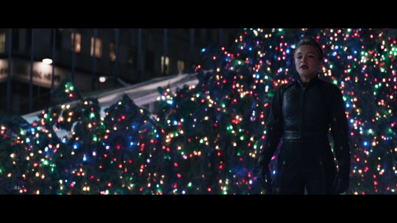 Hawkeye_2021_S01E06_So_This_Is_Christmas_1080p_4822.jpg