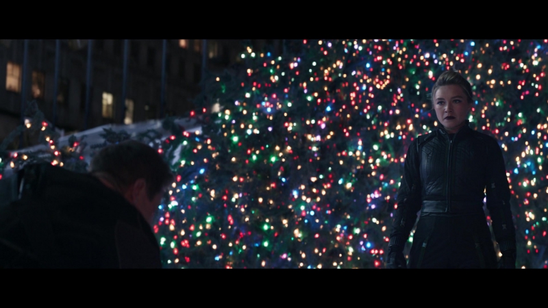 Hawkeye_2021_S01E06_So_This_Is_Christmas_1080p_4840.jpg