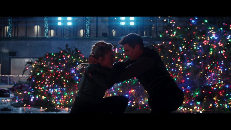 Hawkeye_2021_S01E06_So_This_Is_Christmas_1080p_5363.jpg