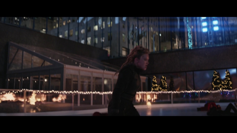 Hawkeye_2021_S01E06_So_This_Is_Christmas_1080p_5376.jpg
