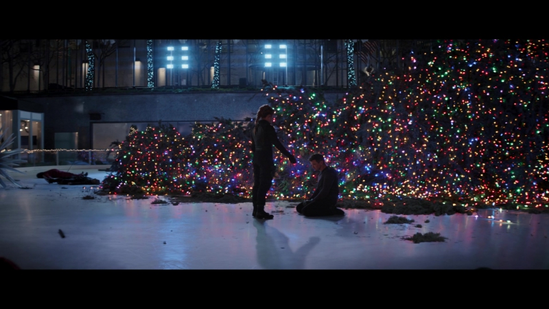 Hawkeye_2021_S01E06_So_This_Is_Christmas_1080p_6285.jpg