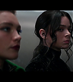 Hawkeye_2021_S01E06_So_This_Is_Christmas_1080p_2687.jpg