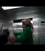 Hawkeye_2021_S01E06_So_This_Is_Christmas_1080p_2690.jpg