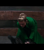 Hawkeye_2021_S01E06_So_This_Is_Christmas_1080p_2715.jpg