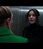 Hawkeye_2021_S01E06_So_This_Is_Christmas_1080p_2727.jpg