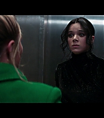 Hawkeye_2021_S01E06_So_This_Is_Christmas_1080p_2732.jpg