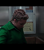 Hawkeye_2021_S01E06_So_This_Is_Christmas_1080p_2777.jpg