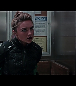 Hawkeye_2021_S01E06_So_This_Is_Christmas_1080p_2782.jpg