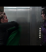 Hawkeye_2021_S01E06_So_This_Is_Christmas_1080p_2784.jpg